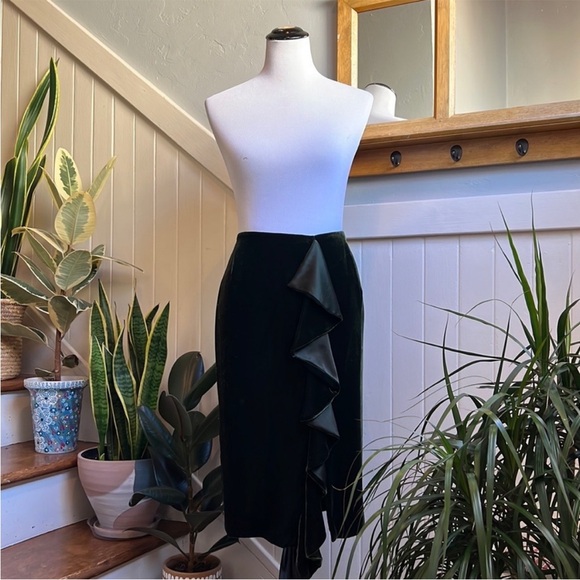 Ralph Lauren Black Label Ruffle Embellished Skirt in Hunter Green - Picture 10 of 15